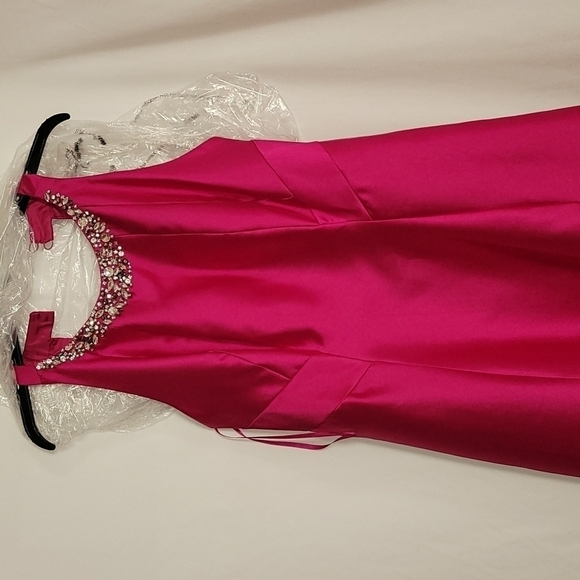 𝅺Eliza J Fuschia Embellished Neck Mikado Gown - Picture 8 of 13